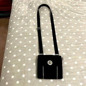 Baggalini crossbody in black